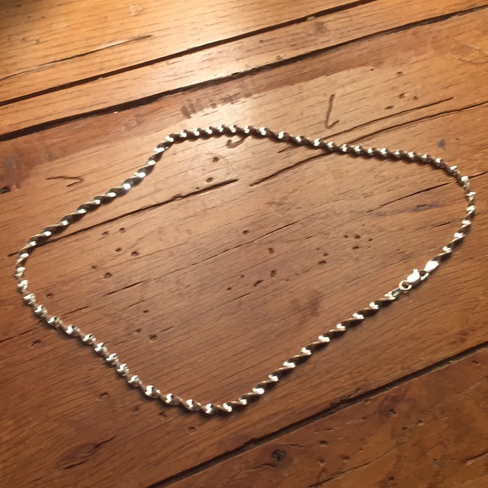 Rope necklace EUC